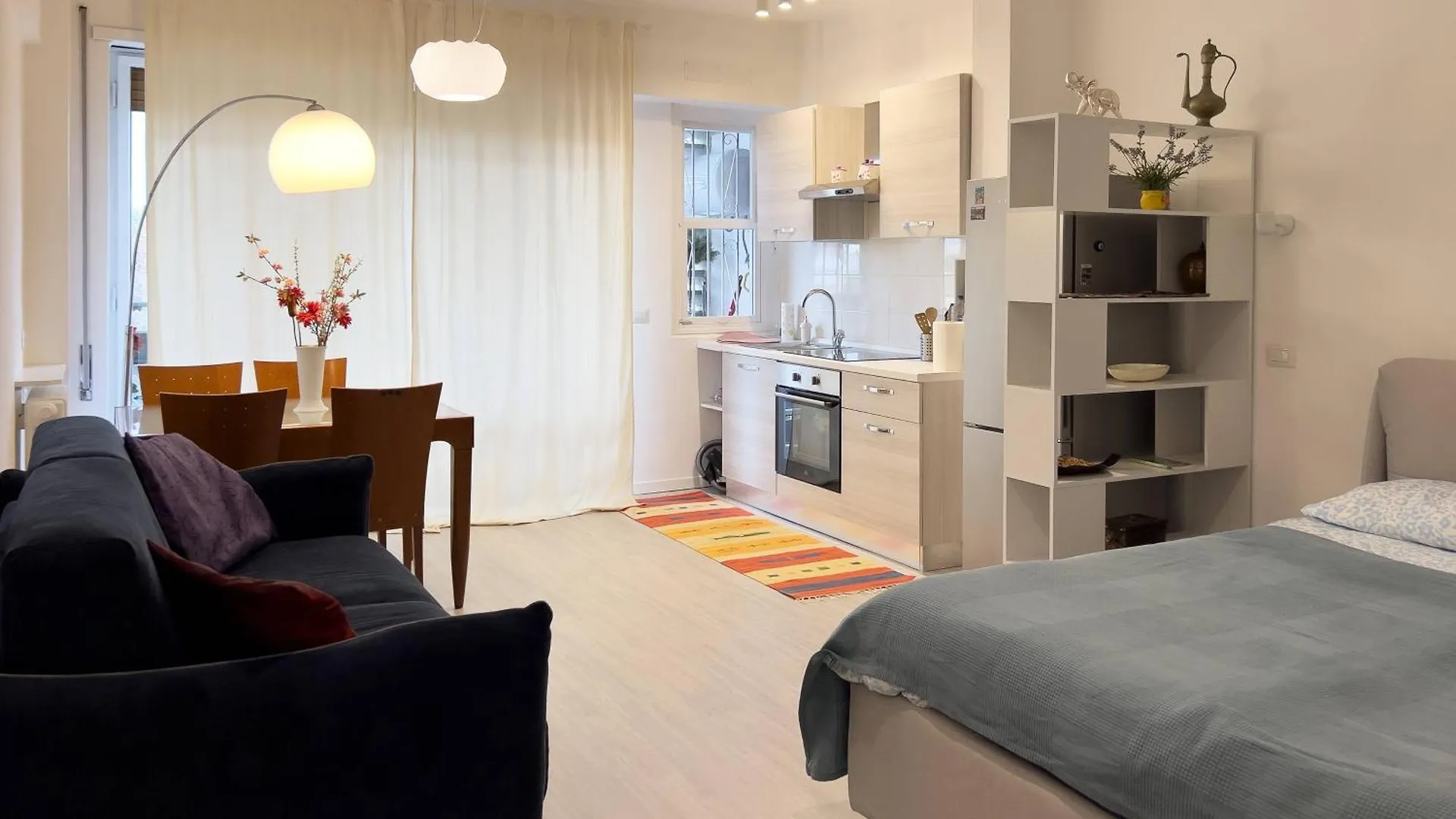 Domus Lucis Rome Apartment 0*,  Italy